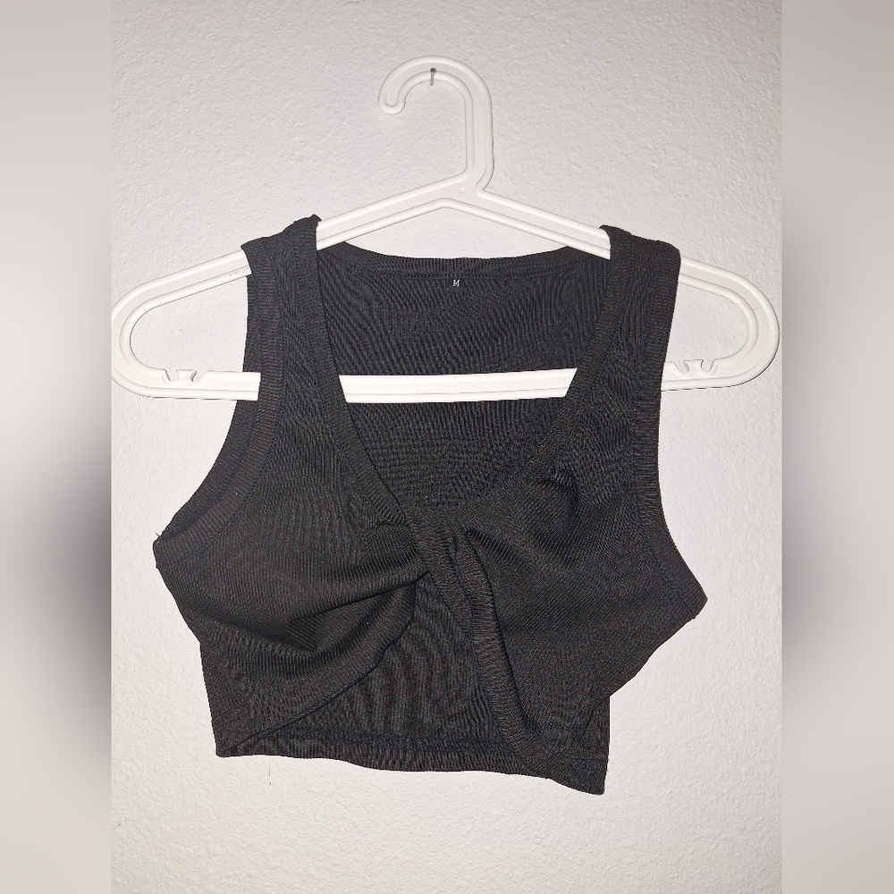 NWOT. Bundle of 3 Cropped Tops. - Picture 6 of 7